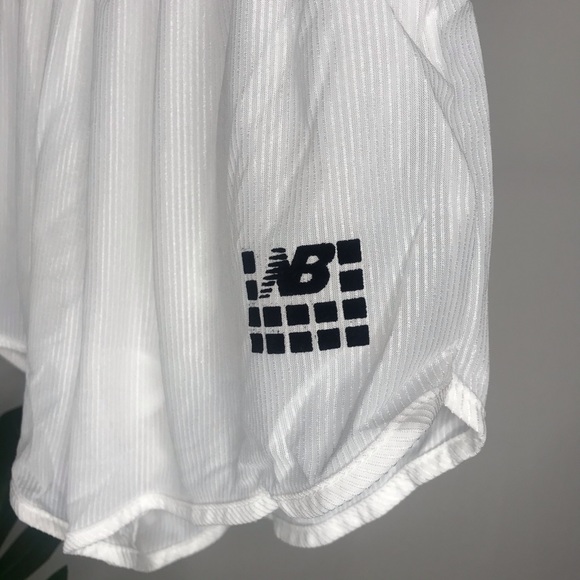 New Balance Lightweight Nylon Shorts w/ Lining - Picture 2 of 5